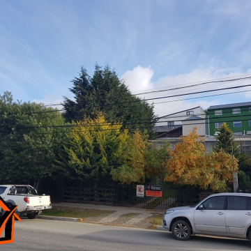 Av. Leonardo N. Alem 1389 Ushuaia